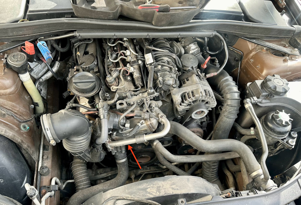 Уходит антифриз. Замена штуцера радиатора EGR. — BMW X1 (E84), 2 л ...