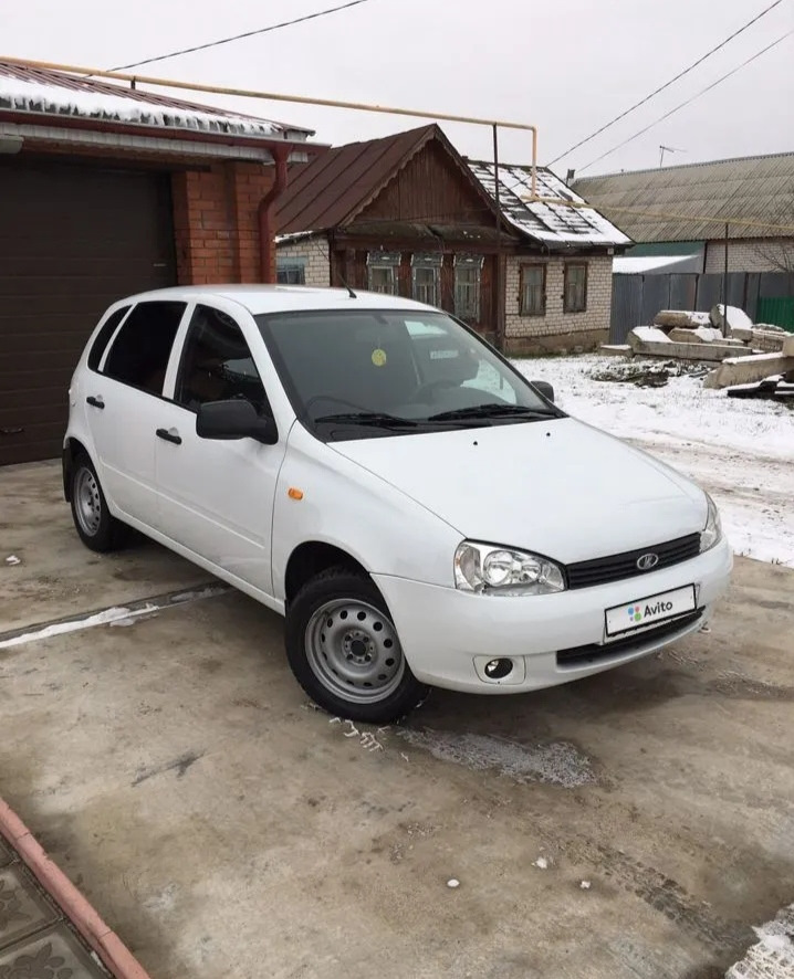 Первая встреча с калинкой. — Lada Калина Хэтчбек (1G), 1,6 л, 2013 года ...