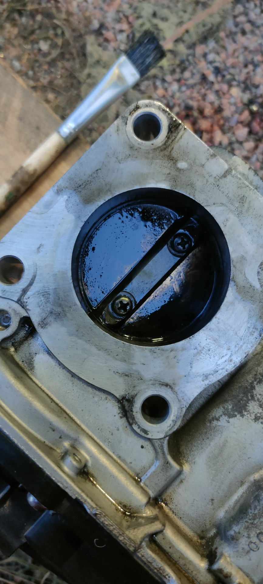 Где установлено реле заслонки хонда фит gk3