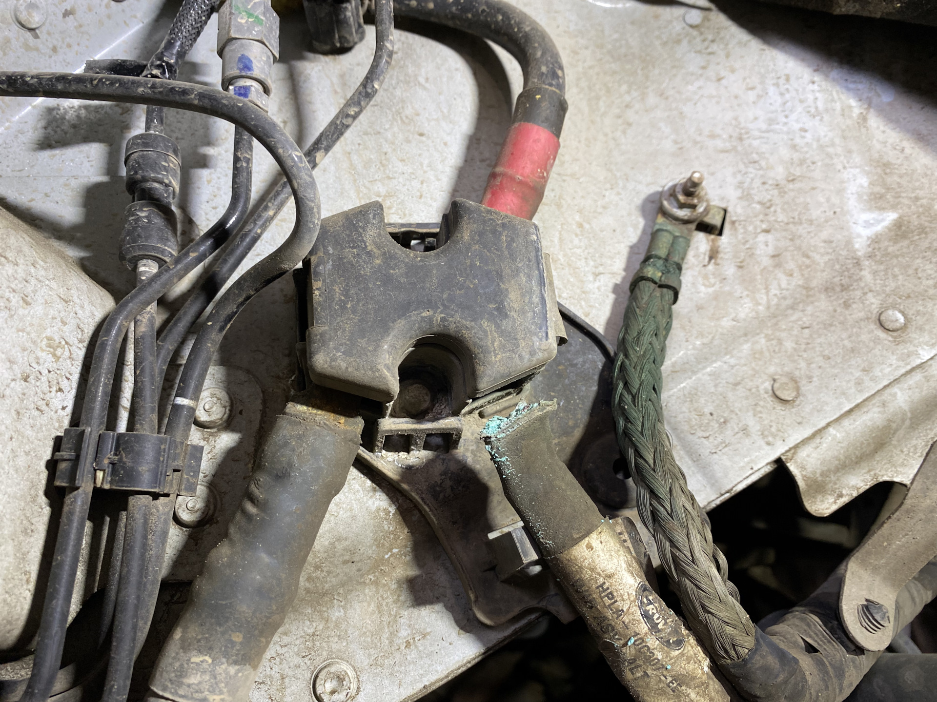 Land Rover Discovery 5 не заводится. — LR-Tun на DRIVE2