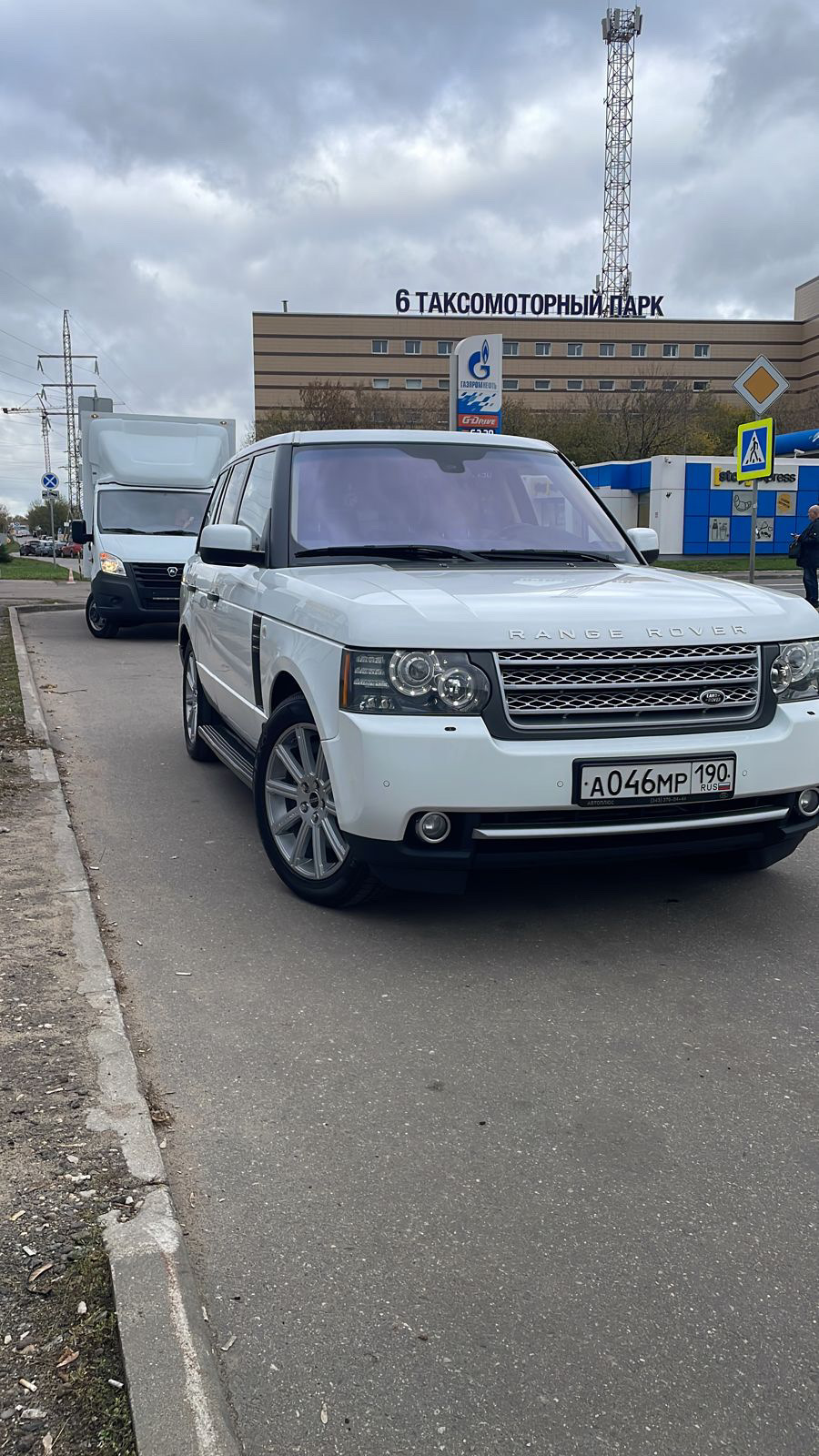 Очень жесткая мойка машины и пленка на морду — Land Rover Range Rover (3G),  5 л, 2010 года | мойка | DRIVE2