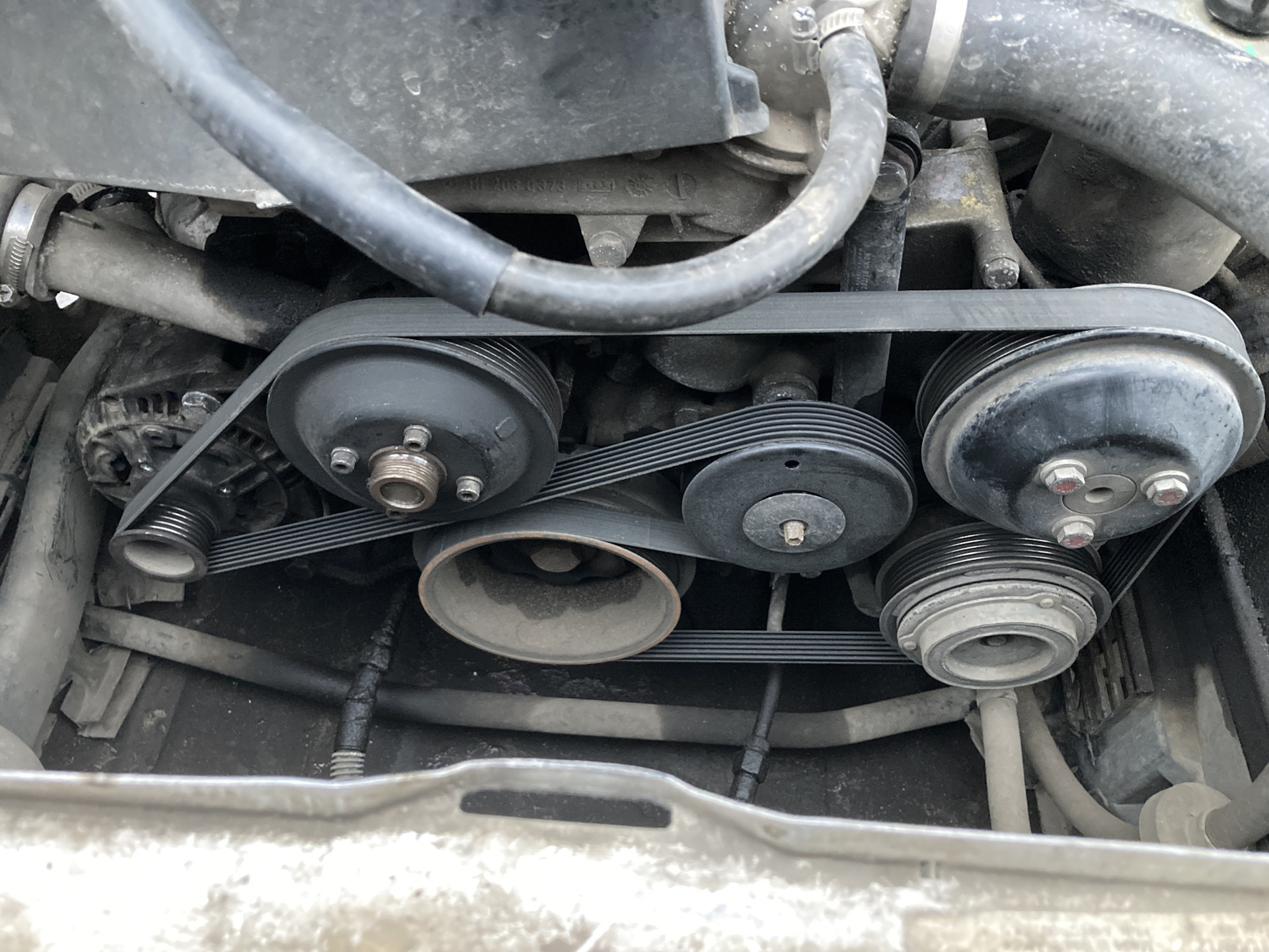 124 замена помпы