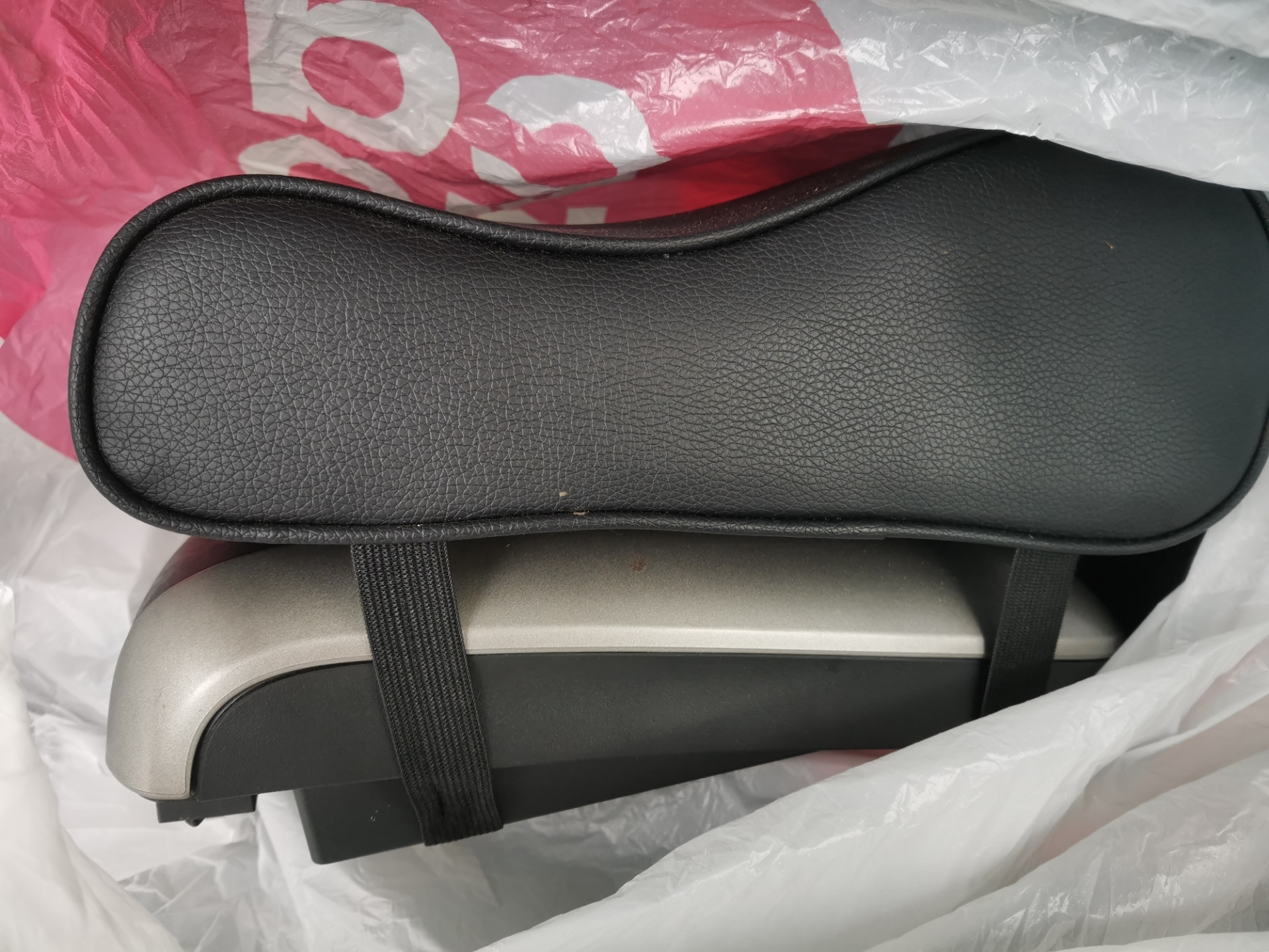 Идем на темную сторону, или подлокотник Blade — Toyota Auris (1G), 1,8 ...