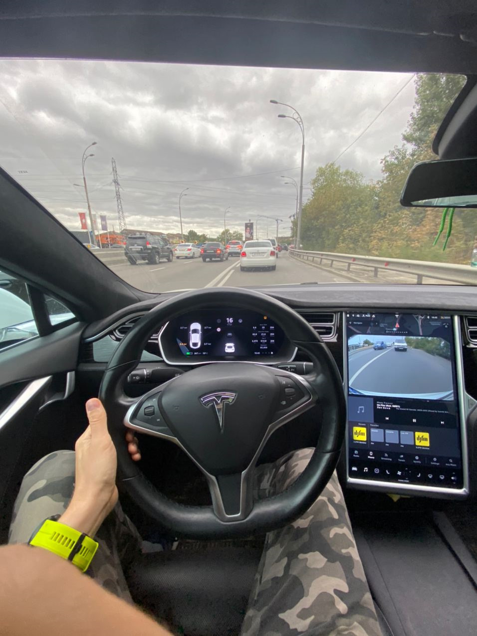 Хруст при повороте руля в передней подвеске — Tesla Model S, 2016 года |  визит на сервис | DRIVE2