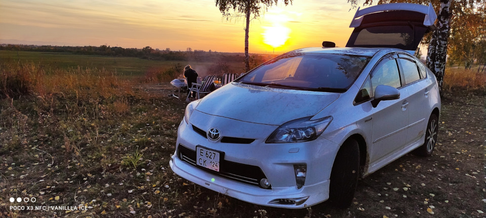 Шашлычок под коньячок, Приус грязи не боиться — Toyota Prius (30), 1,8 ...