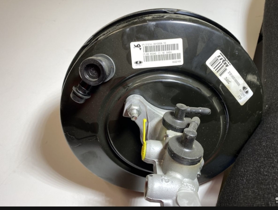 Замена вакуумника — Lada 4x4 3D, 1,7 л, 2014 года | поломка | DRIVE2