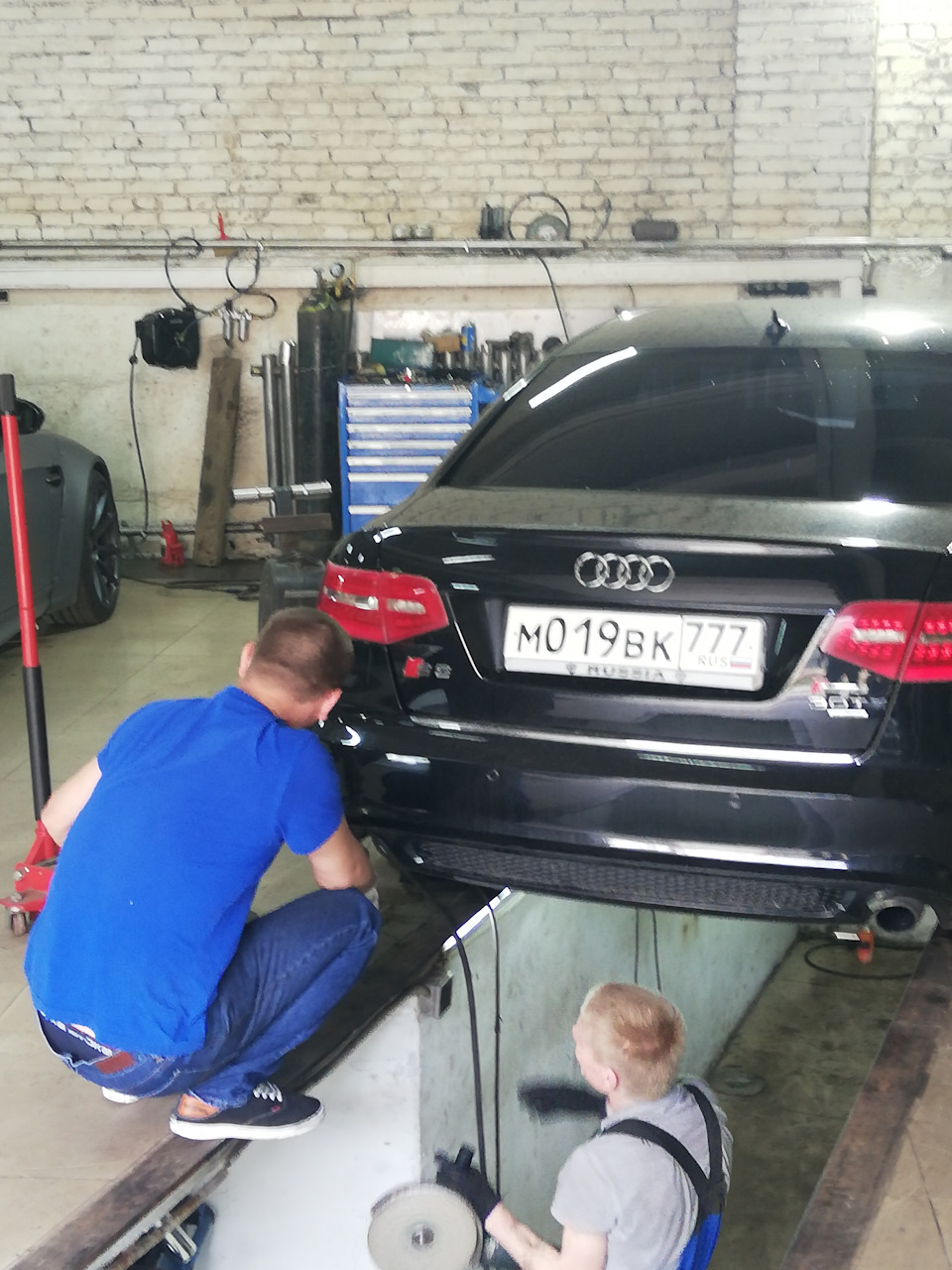 Примерка насадок — Audi A6 (C6)