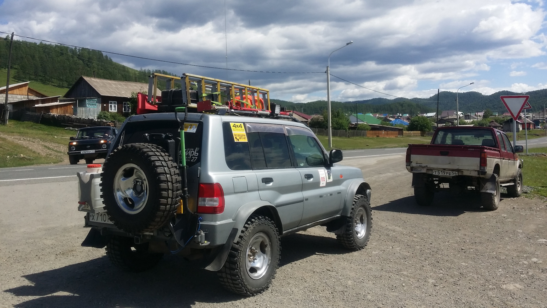 Мультинские озёра на машине — Mitsubishi Pajero iO, 1,8 л, 1998 года |  путешествие | DRIVE2