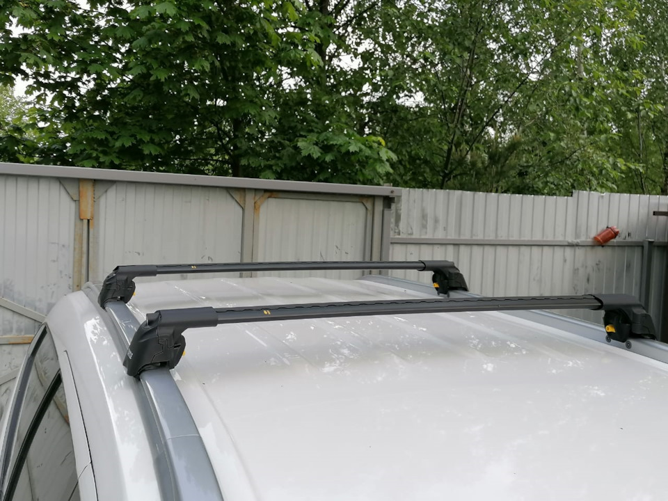 Смотряться отлично! При беглом прочтении названия Turtle можно спутать с именитым брендом Thule…))) — Mitsubishi Pajero Sport (3G)