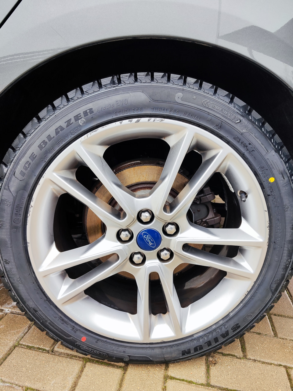 Подкраска литых дисков — Ford S-Max (2G), 2 л, 2016 года | своими ...