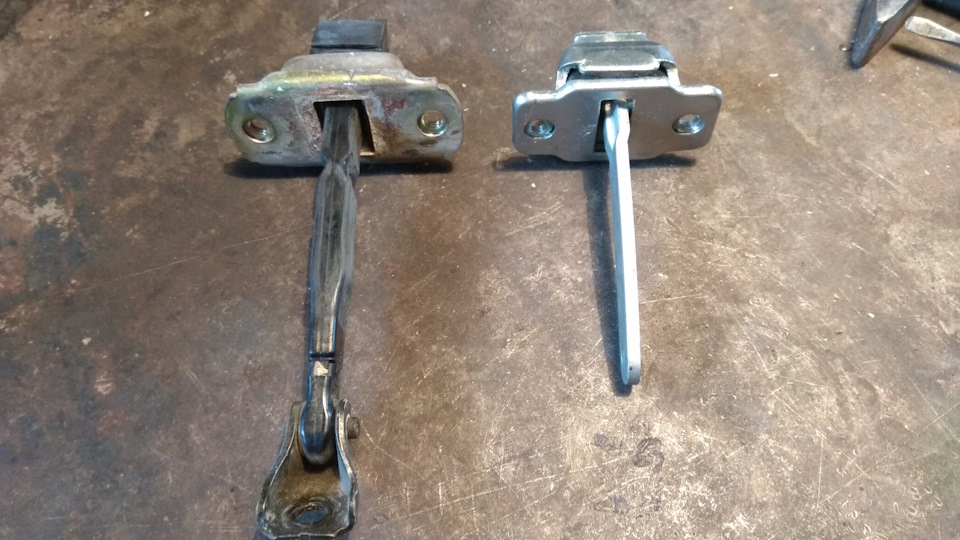 Ремонт ограничителей открывания двери — Mitsubishi Lancer IX, 1,6 л ...