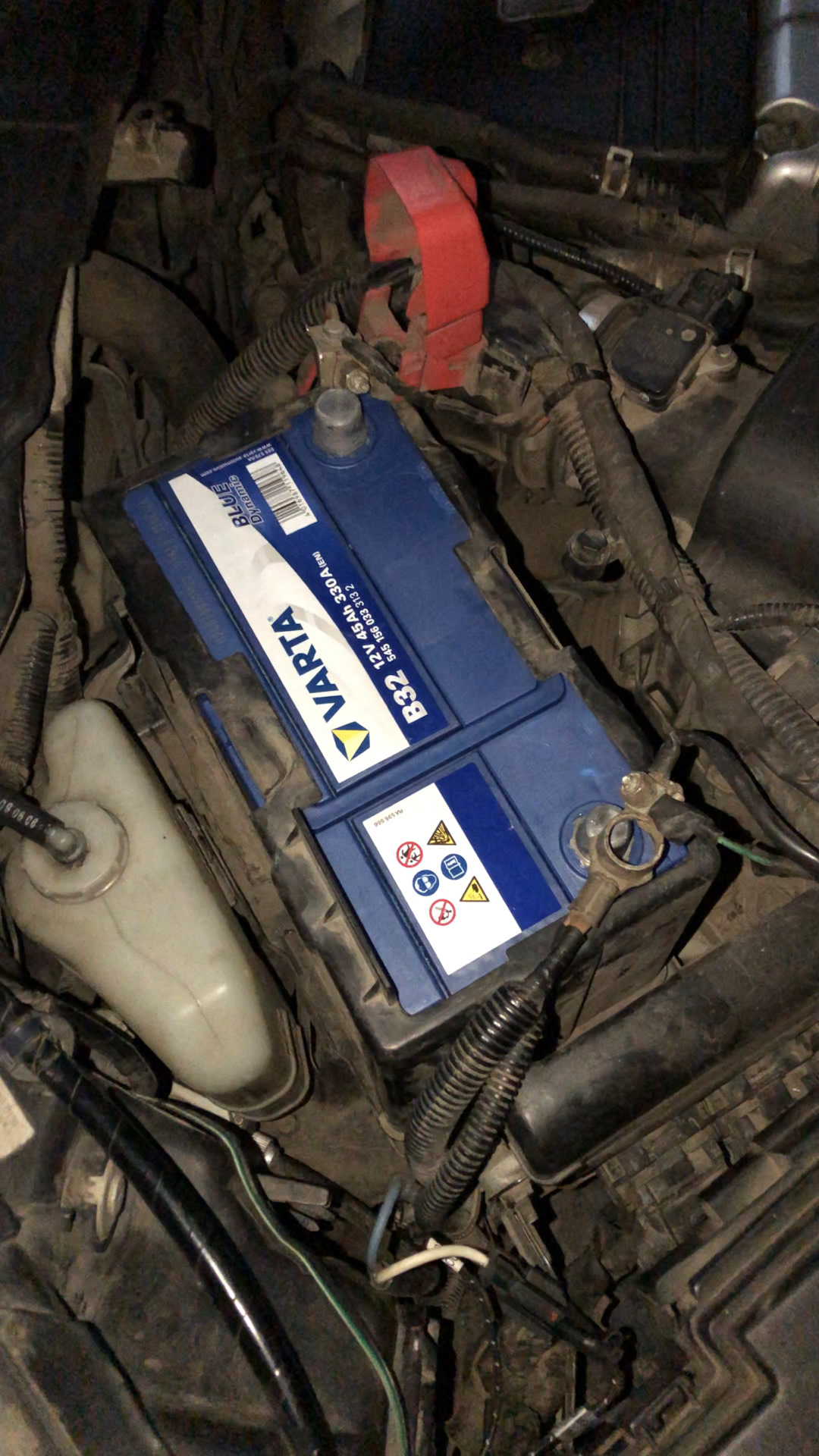 Новый акум. — Honda CR-V (RE), 2,4 л, 2009 года | электроника | DRIVE2