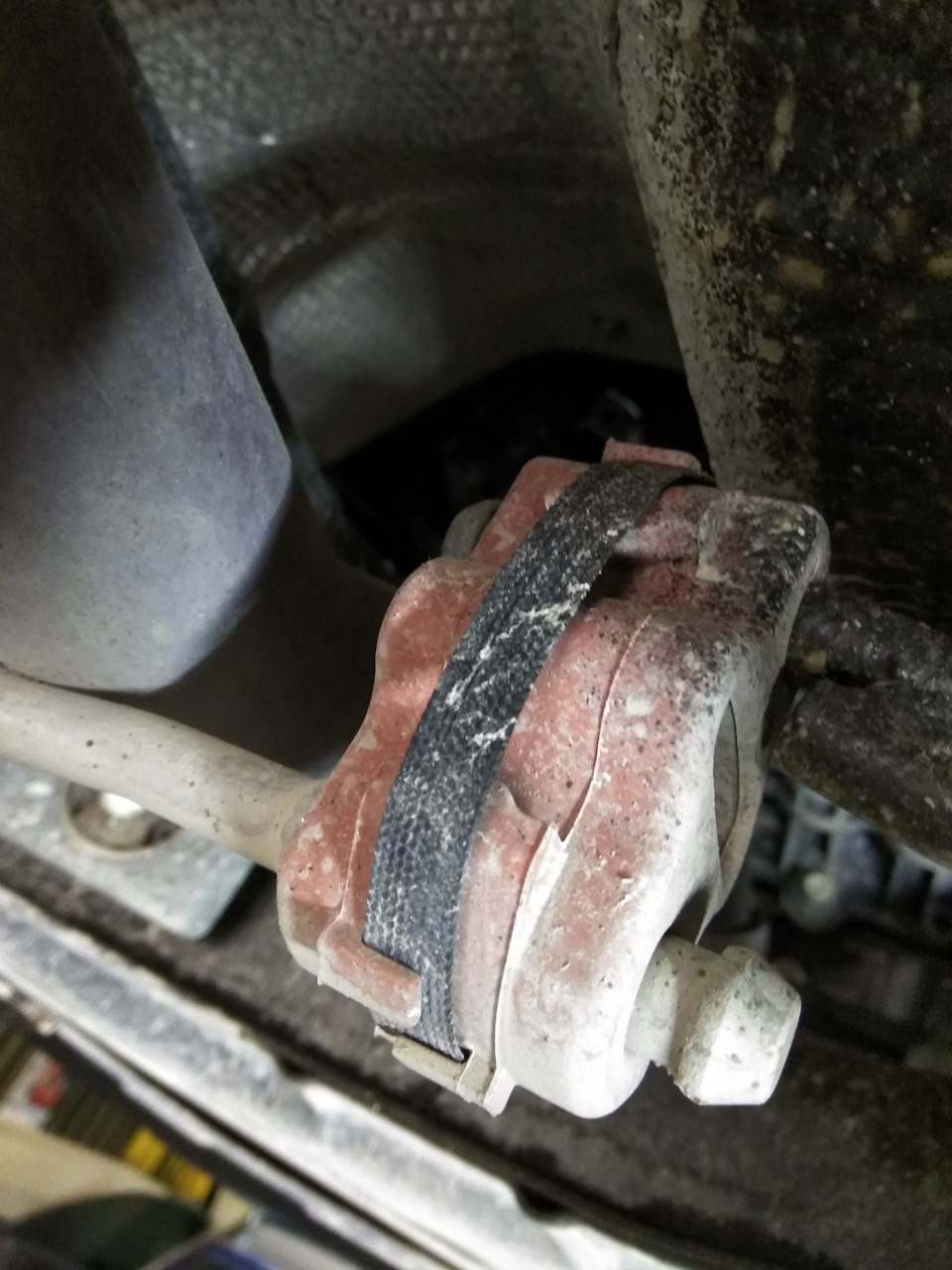 Подвес глушителя — Geely Atlas (1G)