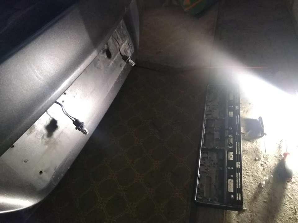 Подсветка номера — Mazda 3 (2G) BL, 1,6 л, 2013 года | своими руками ...
