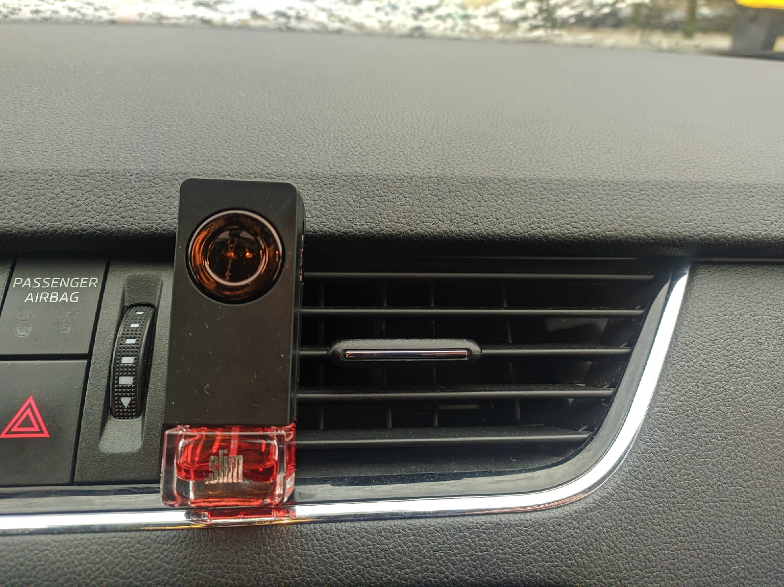 Ароматизатор в машину. — Skoda Octavia A7 Mk3, 1,4 л, 2014 года ...