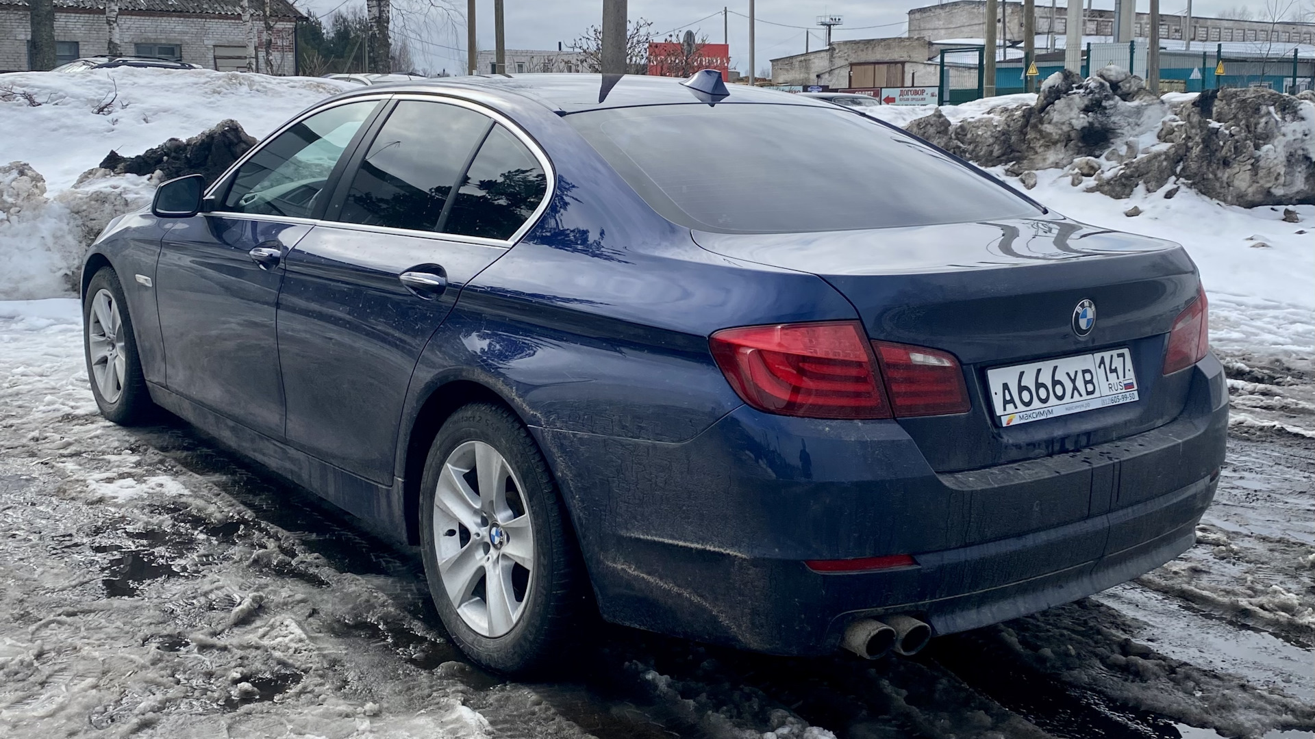 BMW 5 series (F10) 2.0 бензиновый 2013 | синий металлик 2.0 турбо на DRIVE2