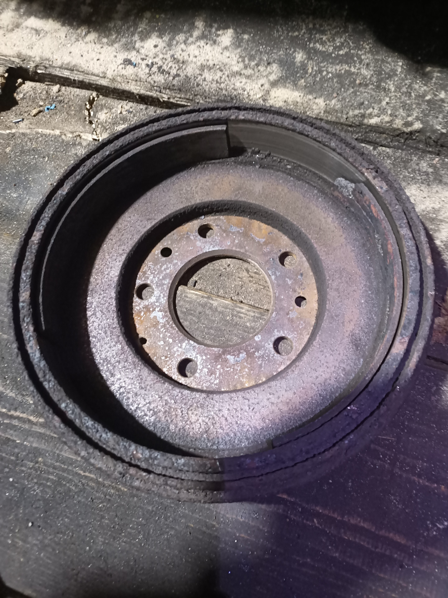 Замена задних барабанных колодок и мелочевка. — Ford Probe II, 2 л ...