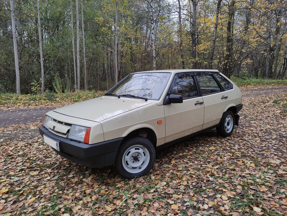 Осенний пейзаж и 2109 — LADA 2109, 1,3 л., 1989 года | фотография | DRIVE2