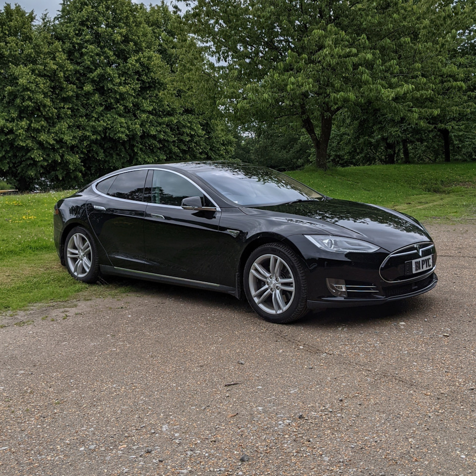 Месяц к возрасту Tesla + £1000 к цене продажи :) — DRIVE2