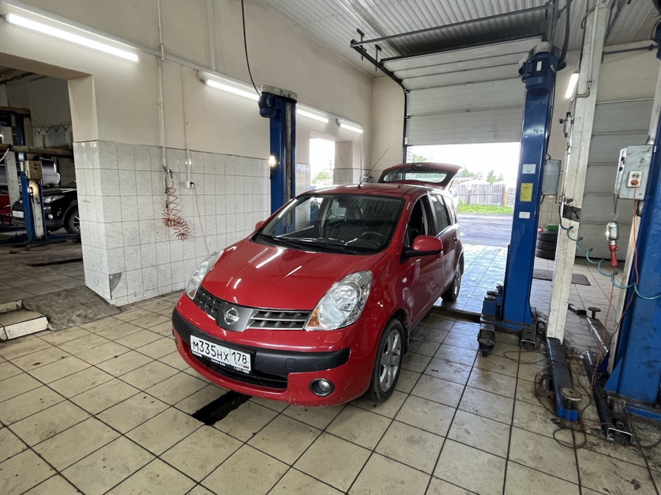 Сайлентблоки передней подвески и не только — Nissan Note (1G), 1,6 л ...
