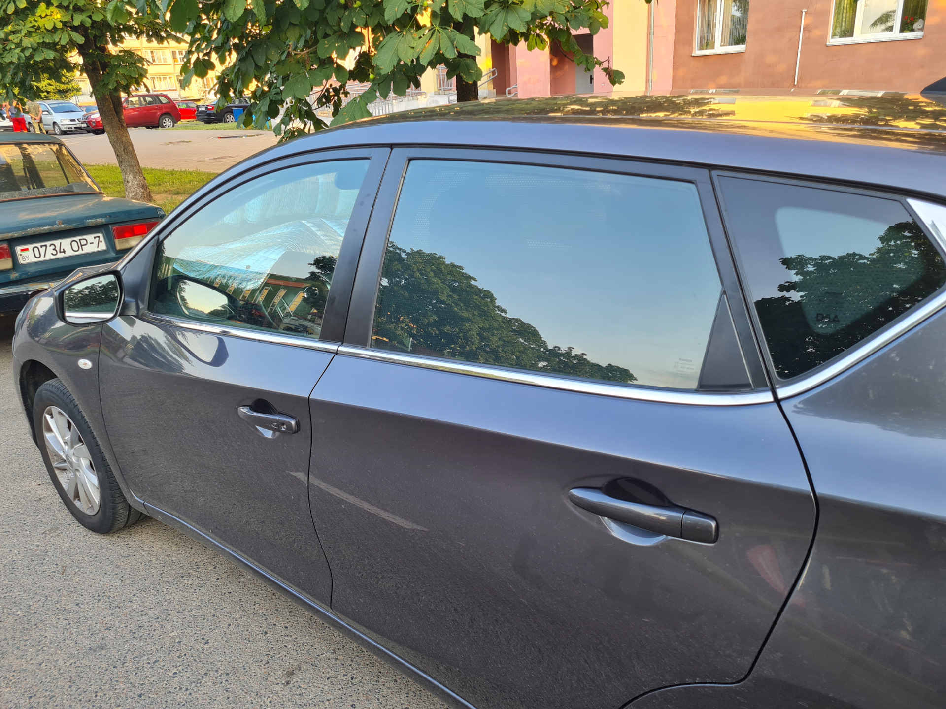 Установка каркасных шторок — Nissan Tiida (2G), 1,6 л, 2015 года ...