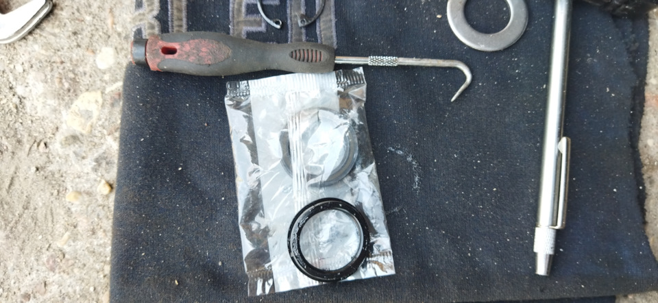 Старый/новый нижний сальник — Opel Astra F