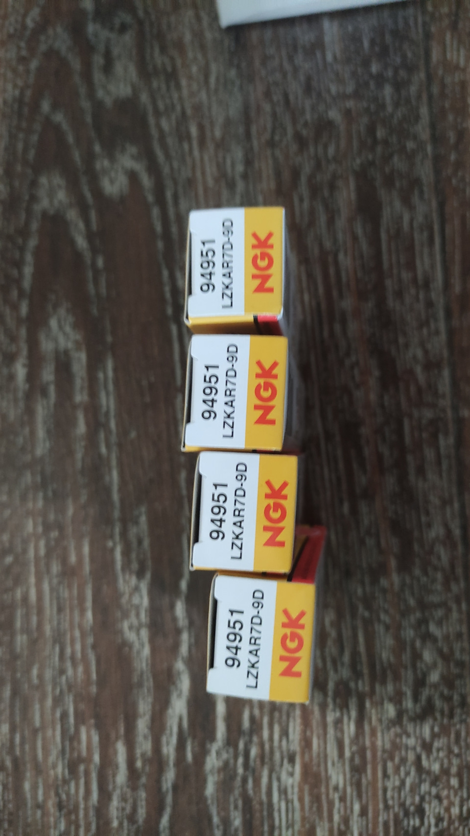 LZKAR7D9D Свеча зажигания 94951 NGK | Запчасти на DRIVE2