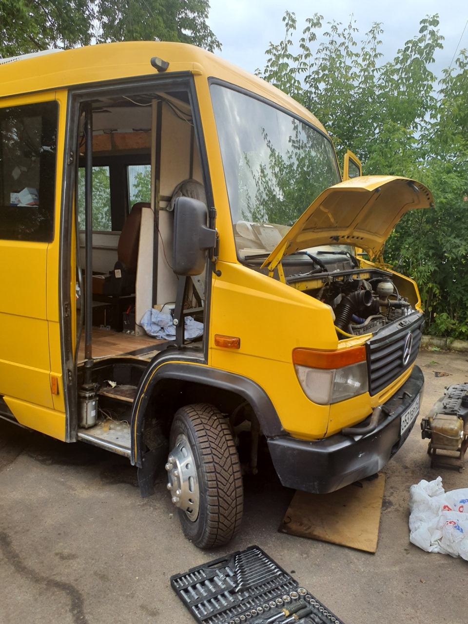 К сожалению продолжается ремонт носителя, а не постройка автодома. —  Mercedes-Benz Vario, 2,9 л, 1996 года | кузовной ремонт | DRIVE2