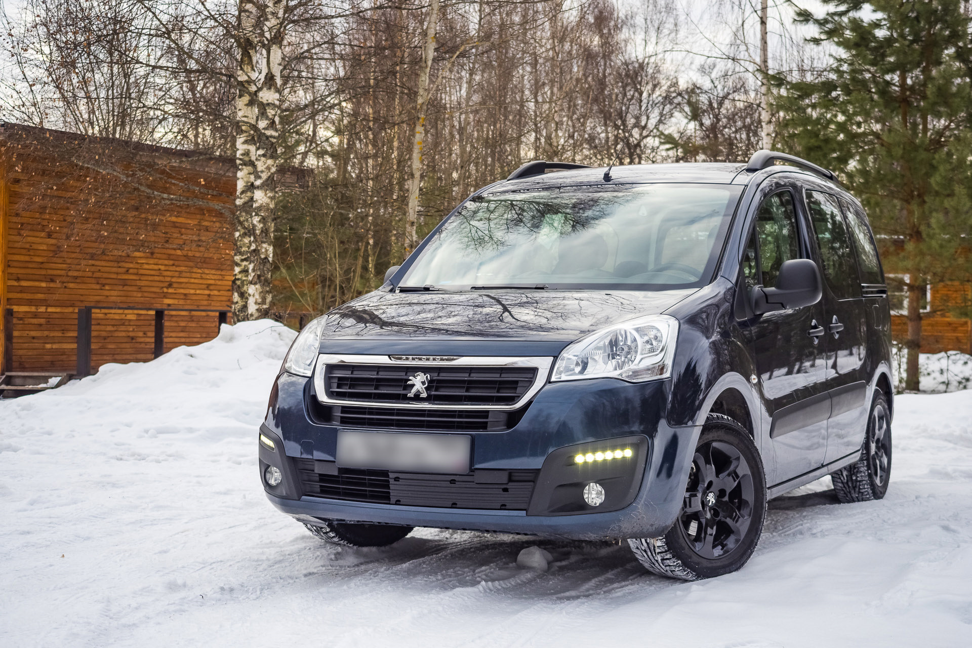 Peugeot partner crossway. Peugeot partner Crossway II. Peugeot partner Crossway Active. Синий Пежо партнер 2022.