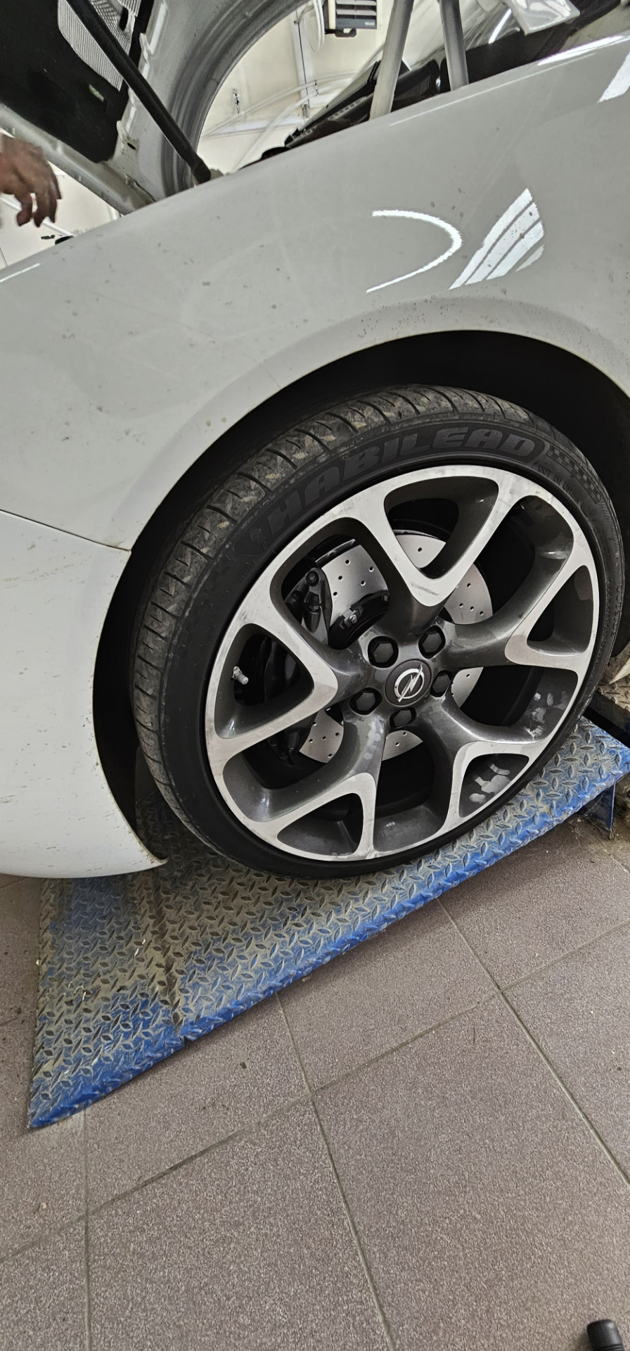 Фото в бортжурнале Opel Insignia OPC