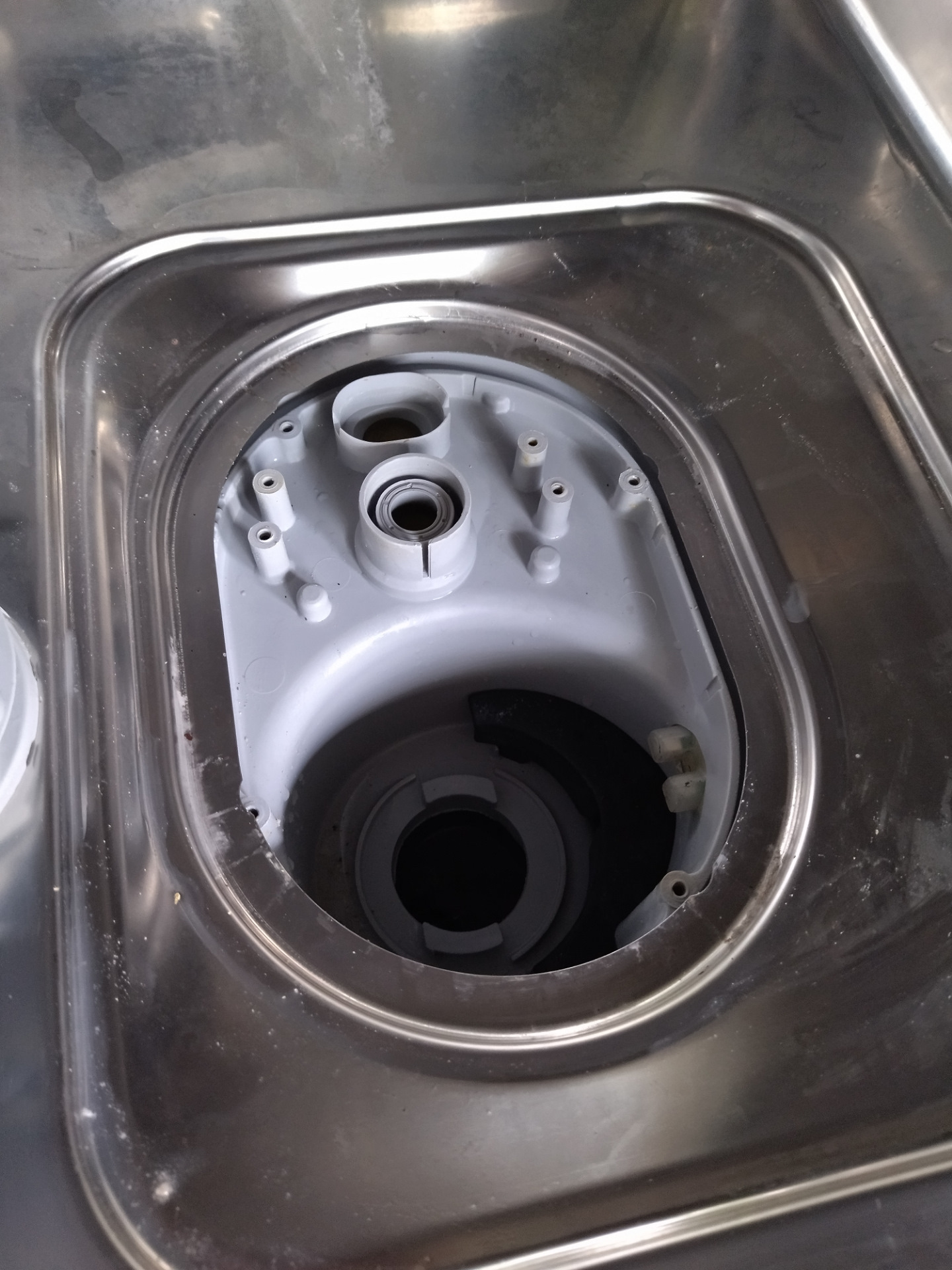 Ремонт посудомоечной машинки ARISTON LSF8357 — DRIVE2