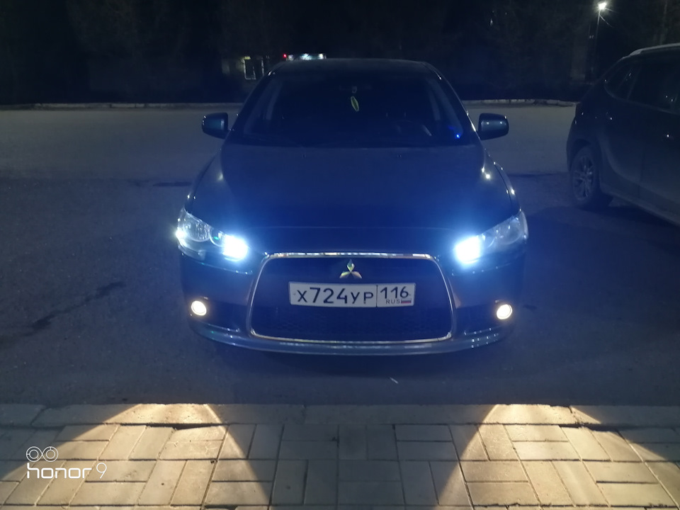 Задние тюнинг фонари LUX на Mitsubishi Lancer 10 (X)