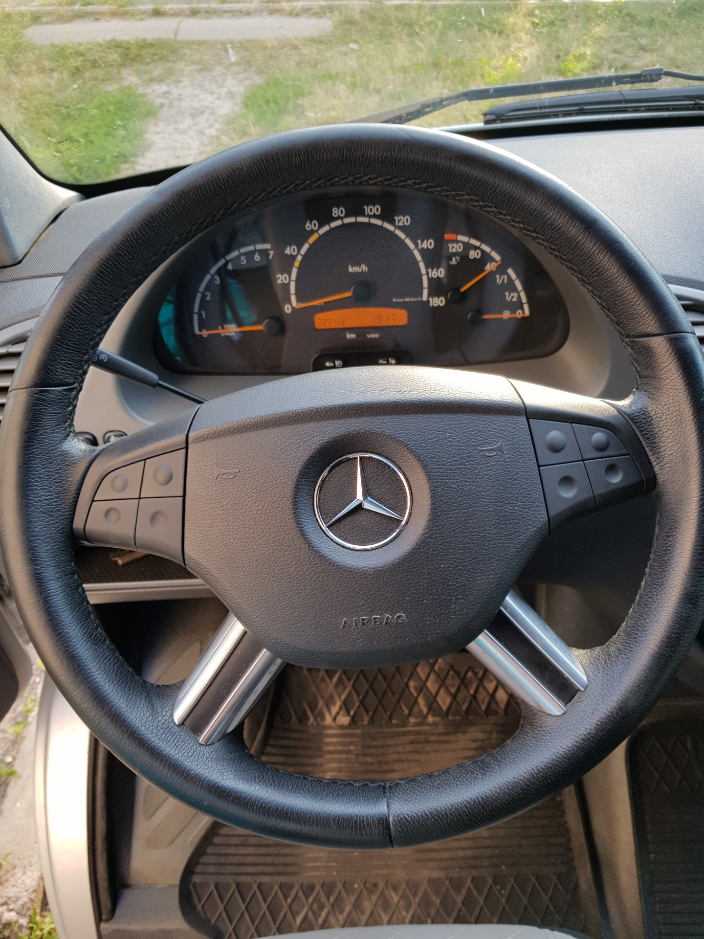 Подойдет ли руль. Mercedes Benz Sprinter 2005 руль. Руль Спринтер 1. Круиз мл 164. Мерс w124 Cruise Control Multi Rul.