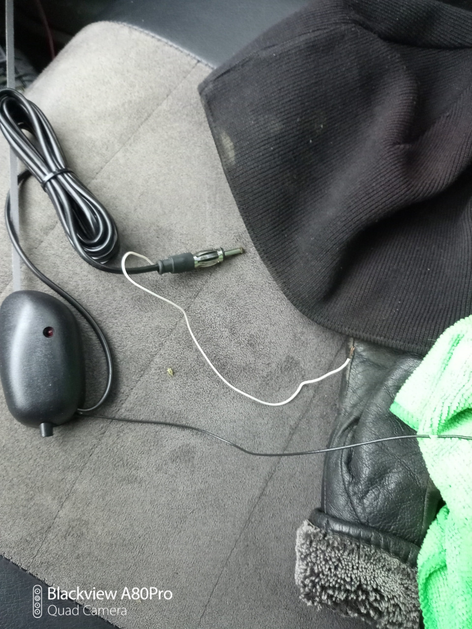 Установка активной автомобильной антенны "Триада Т-52" — Lada 21102, 1 ...