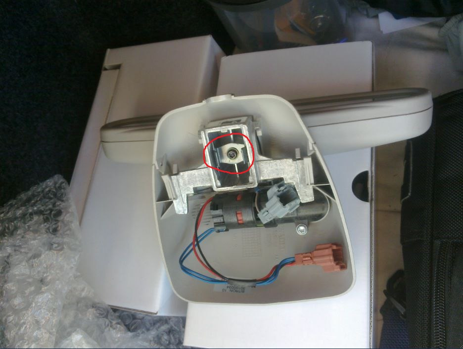 Фотохромное зеркало заднего вида — Renault Megane II, 1,5 л, 2005 года ...