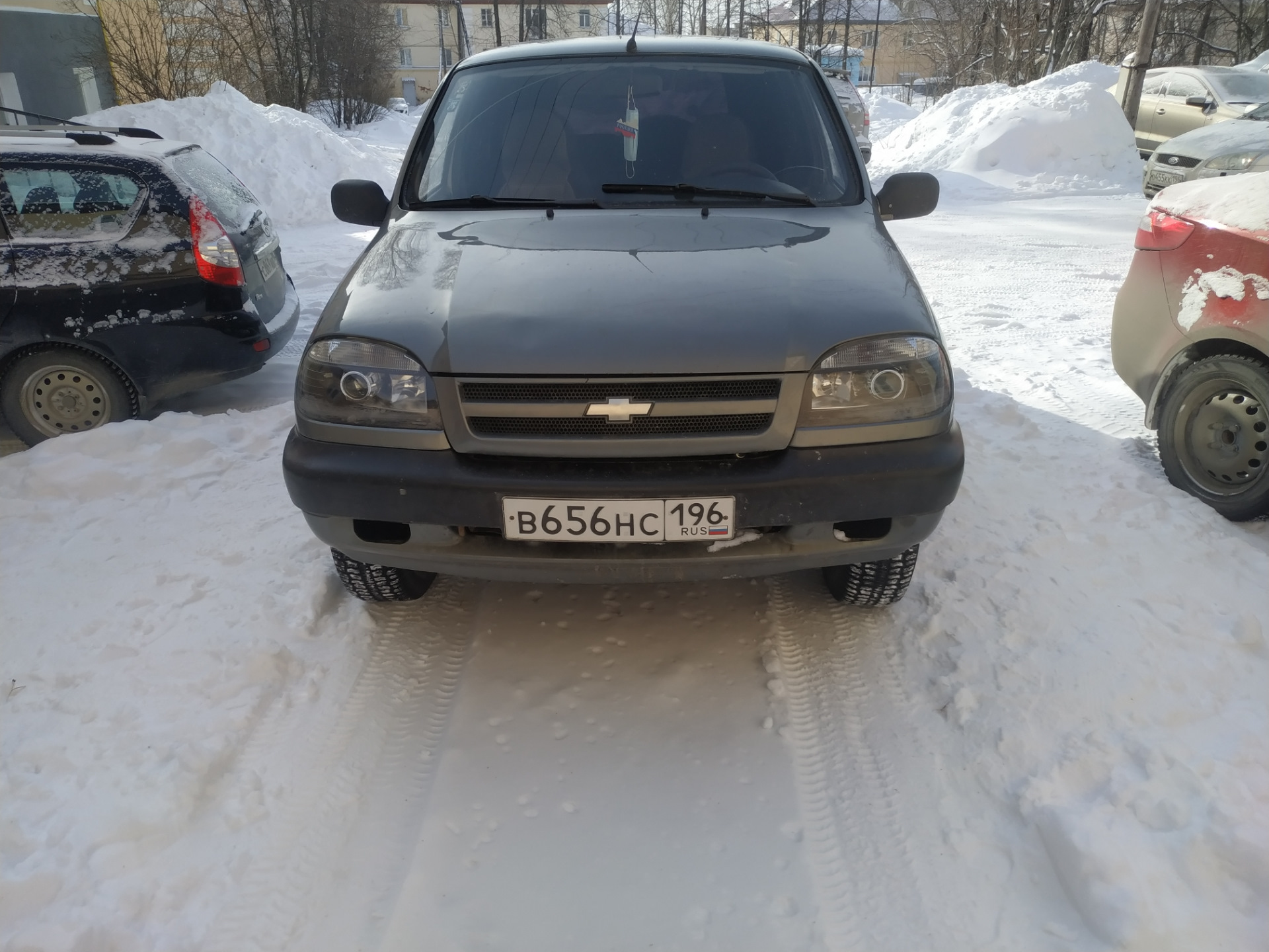 Би-ксенон линзы в головной свет. Часть 2 — Chevrolet Niva, 1,7 л, 2005 года  | своими руками | DRIVE2