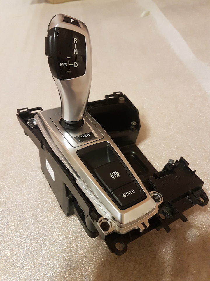 Селектор передач на бмв х5. Селектор bmw x5 e70. Джойстик bmw x5 e70. Селектор акпп бмв х5 е70. Селектор акпп е70.