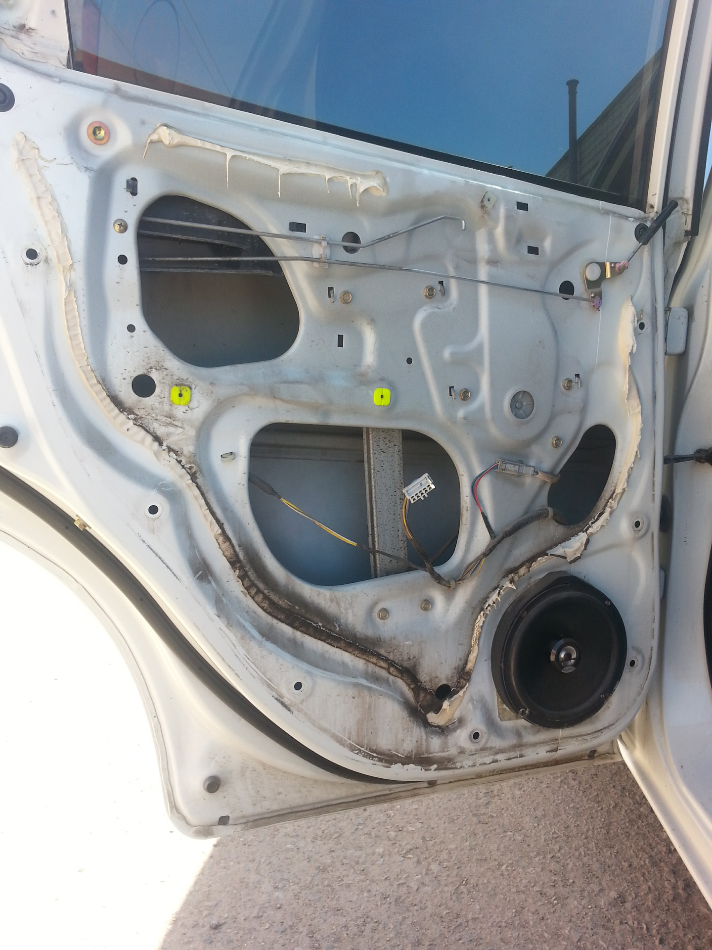 Шумоизоляция дверей часть 2 — Honda Fit (1G), 1,3 л, 2003 года | своими ...