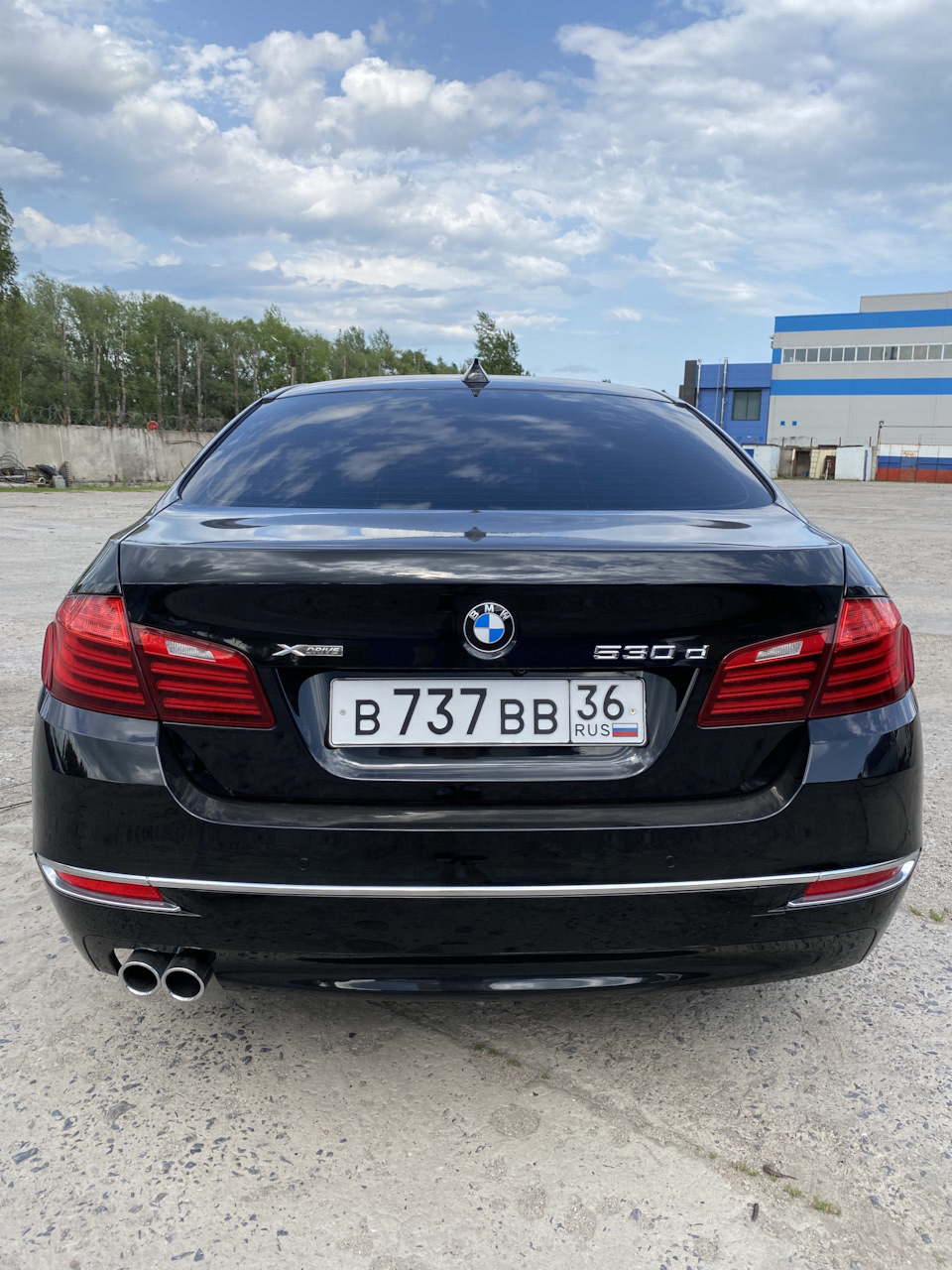 Демонтаж шильдиков — BMW 5 series (F10), 3 л, 2016 года | своими руками |  DRIVE2