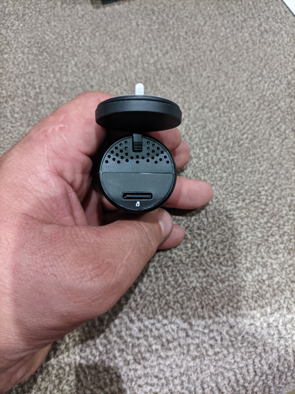 Место карты памяти — Mitsubishi Grandis