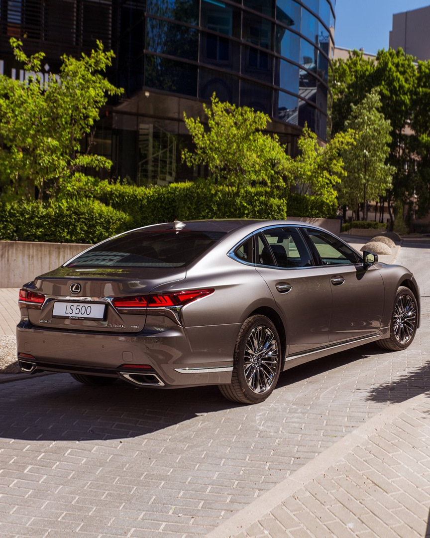 Lexus классы. Lexus s550. Лексус s класса седан. Лексус с класса 2021. Лексус бизнес седан.