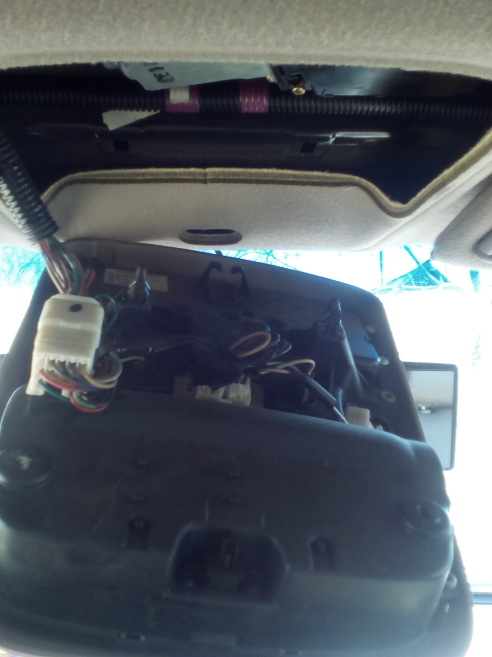 Фото в бортжурнале Toyota Sequoia (1G)