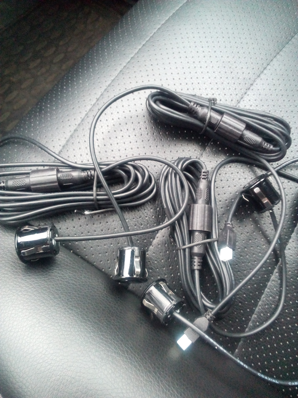 Замена датчика парктроника + закрепил трос ручника. — Ford Mondeo IV, 2 ...