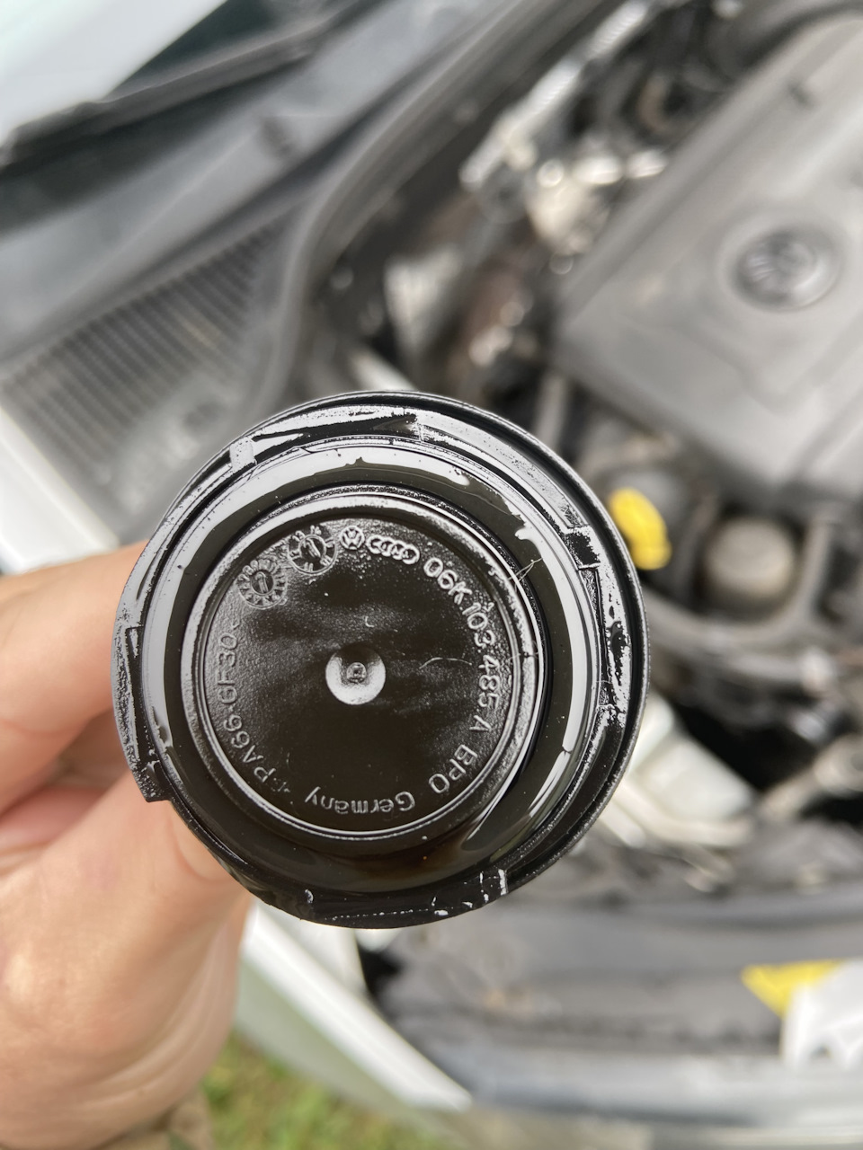 Крышка масло заливной горловины — Skoda Octavia A7 Mk3, 1,8 л, 2013 ...