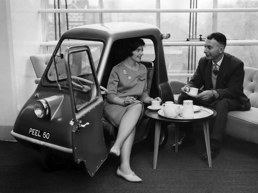 Одноместный автомобиль peel p50. Смотреть фото Одноместный автомобиль peel p50. Смотреть картинку Одноместный автомобиль peel p50. Картинка про Одноместный автомобиль peel p50. Фото Одноместный автомобиль peel p50