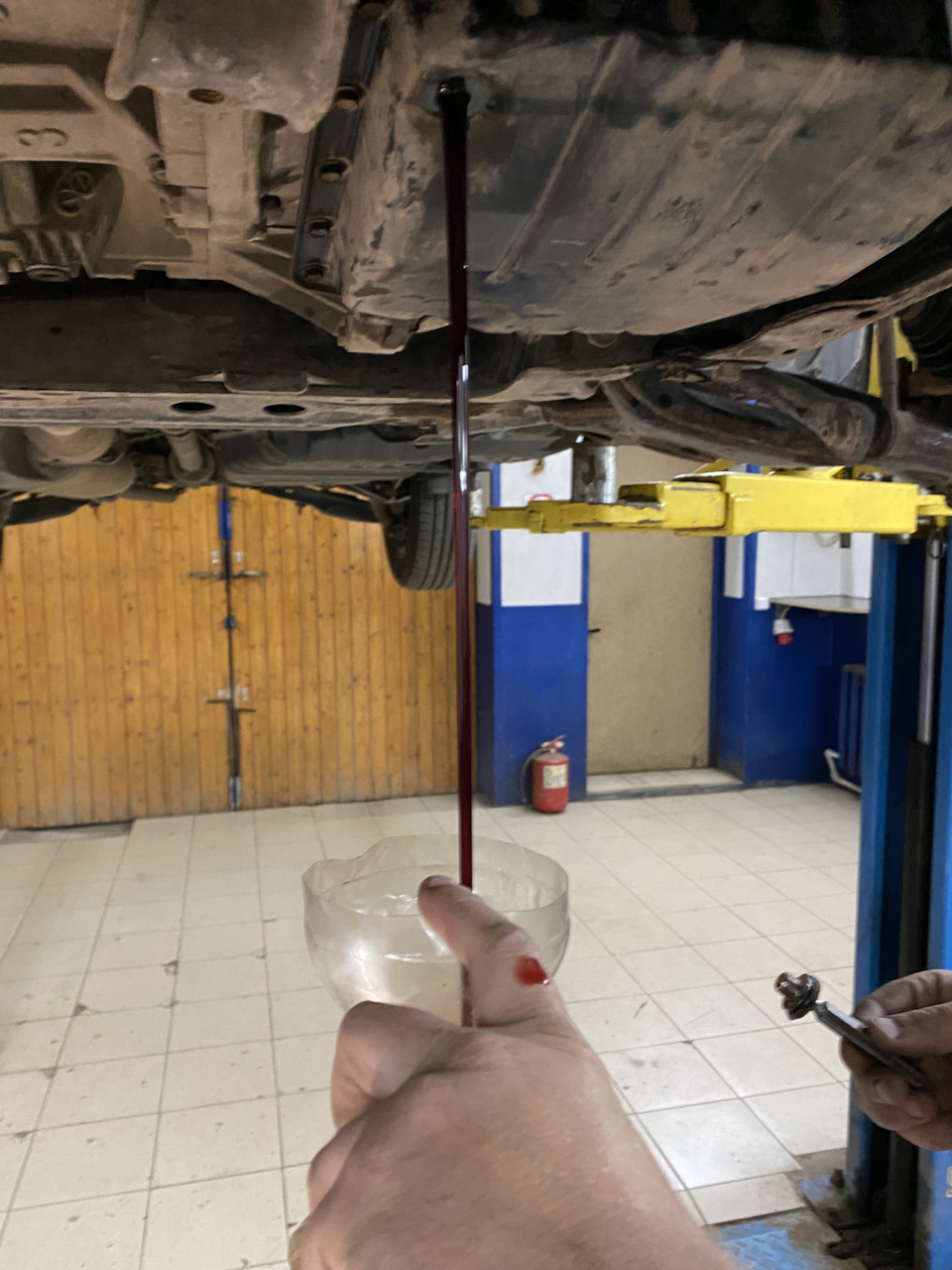 Фото в бортжурнале Toyota RAV4 (IV)