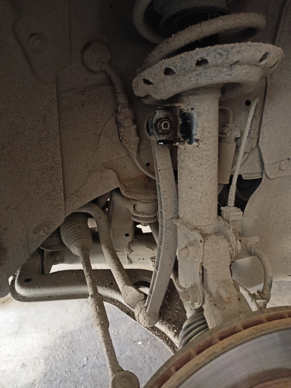 Замена стоек стабилизатора Опель Астра Н — Opel Astra H, 1,6 л, 2008 ...