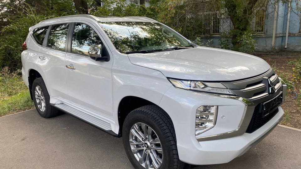 Mitsubishi Pajero Sport Арабский Скакунец