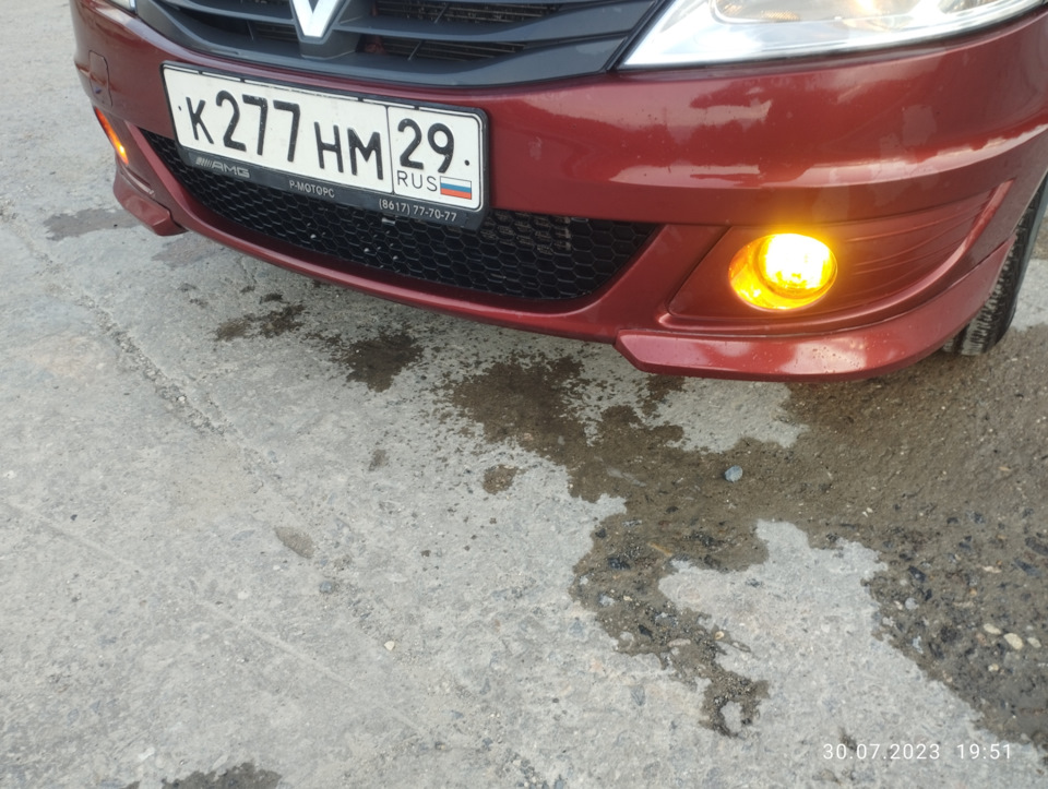 Клыки на бампер — Renault Logan (1G), 1,4 л, 2011 года | тюнинг | DRIVE2