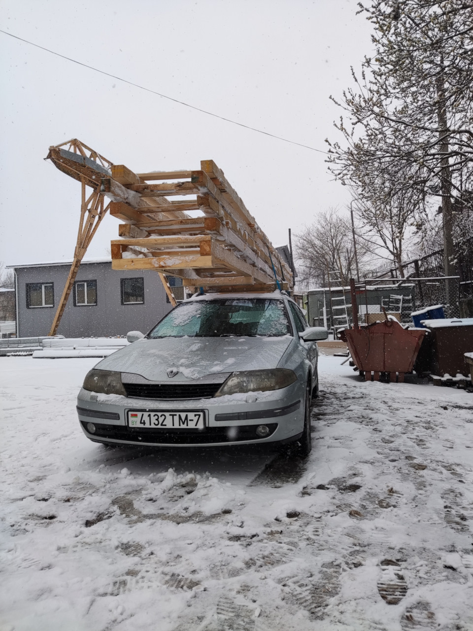 Первый бой лягухи или универсал в естественной среде обитания) — Renault  Laguna II, 1,9 л, 2002 года | покатушки | DRIVE2